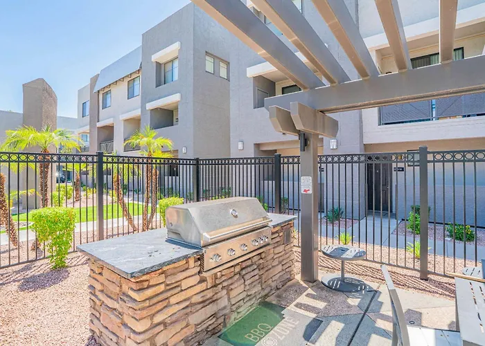 Apartment Posh 1bd Walk To Westgate Pool Gym Wd Glendale